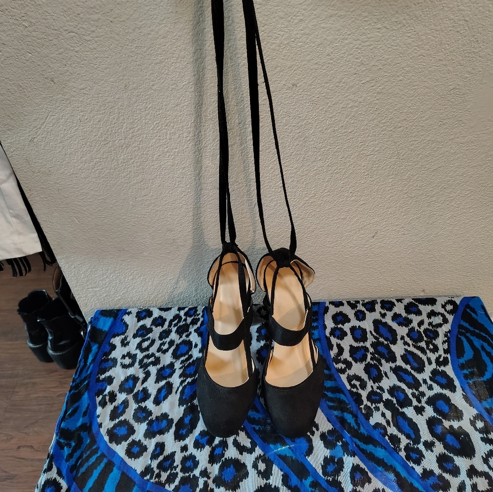 Black Lace-Up Women's Ballet Flats